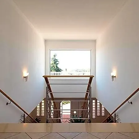 Sleeps 8 Pool Air Con Wifi Villa Alvor