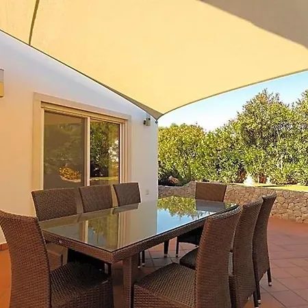 Villa Sleeps 8 Pool Air Con Wifi *